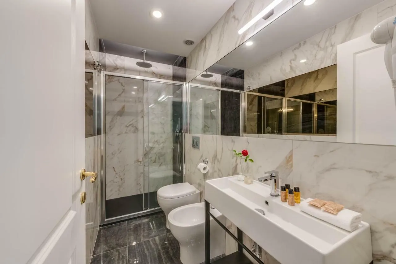 Adrianus Hotel Rome 3*,